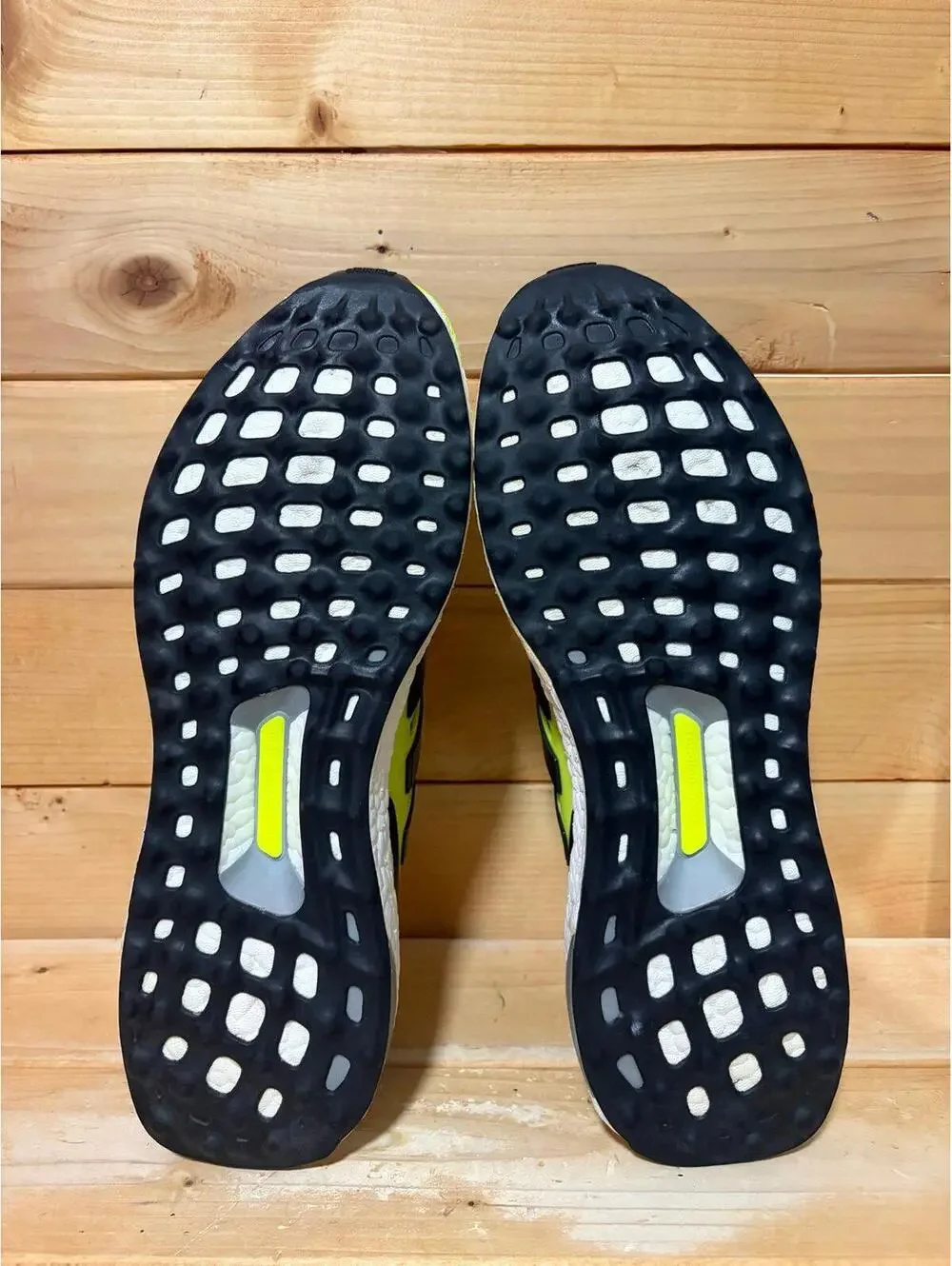 Original 2016 Adidas Ultra Boost 1.0  Solar Yellow - s77414 - Mens size 8.5